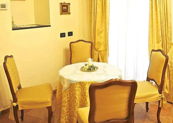 بيت ضيافة Il Giardino Incantato مونتيروسّو ال ماري